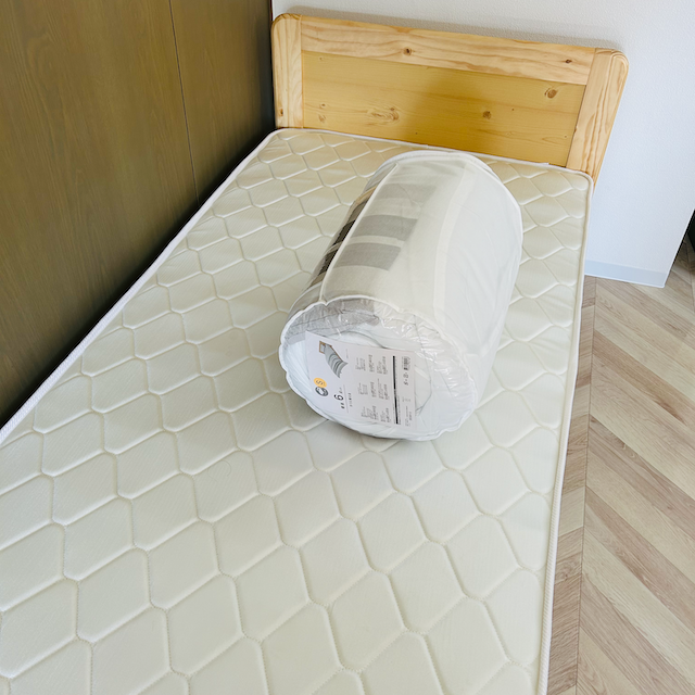 家具レンタルシングルベッドの写真