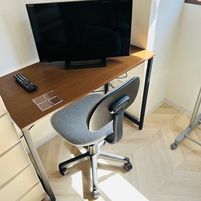 家具レンタルデスクの写真