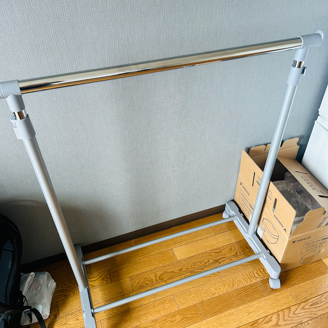 家具レンタルハンガーラックの写真