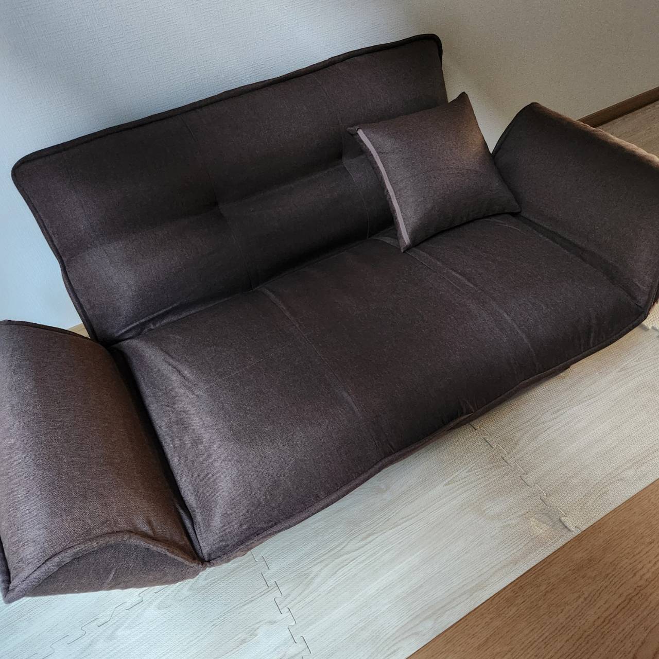 家具レンタルソファーの画像