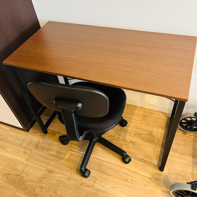 家具レンタルデスクの写真