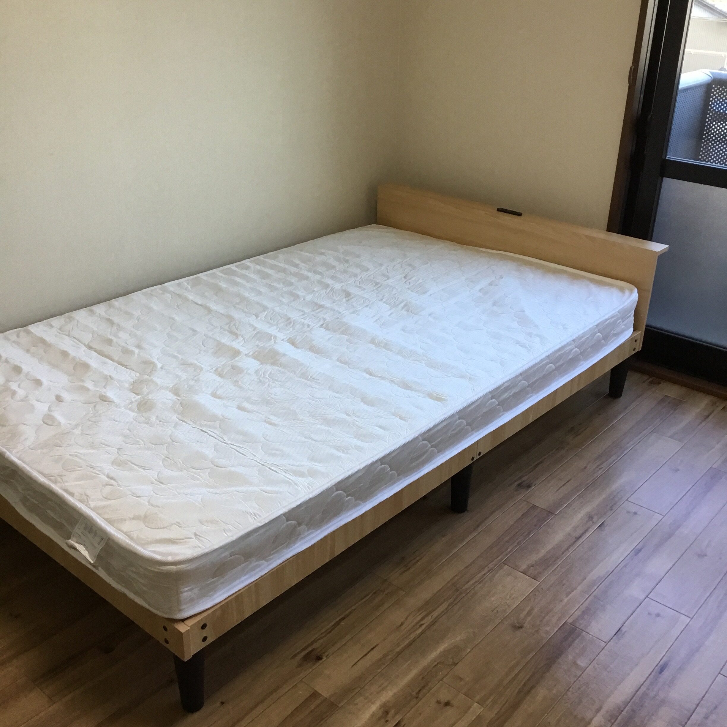 セミダブルベット