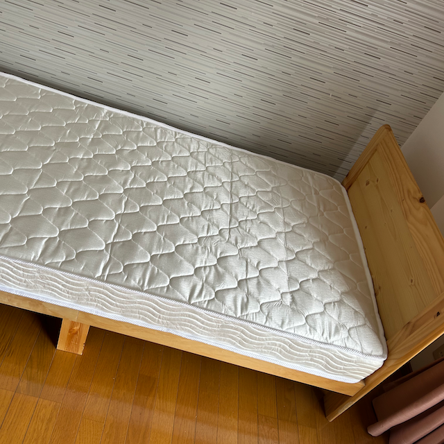 家具レンタルシングルベッドの写真