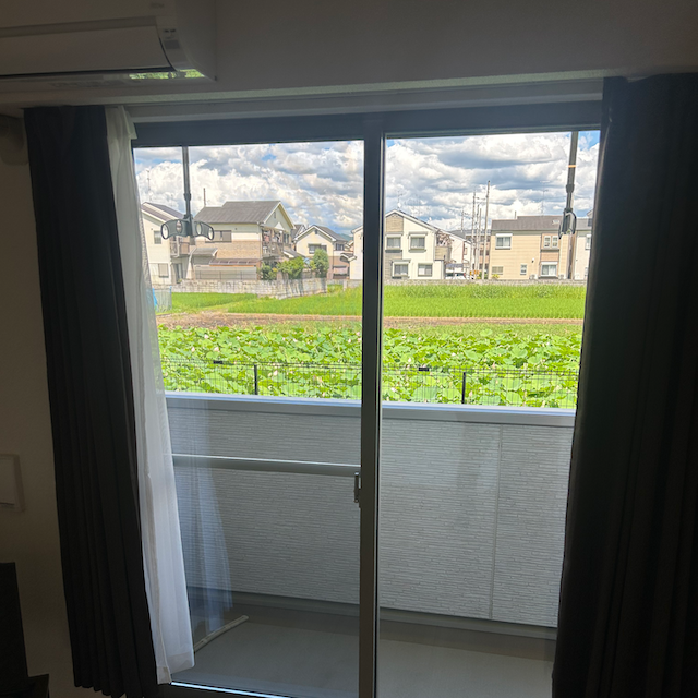 家具レンタルカーテンの写真