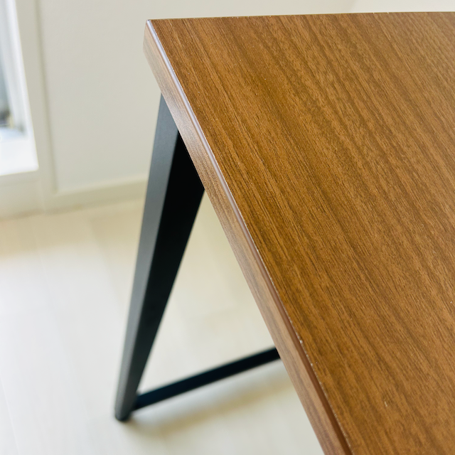 家具レンタルデスクの写真