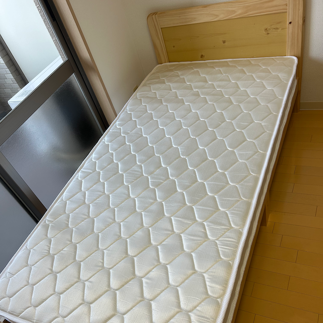 家具レンタルシングルベッドの写真
