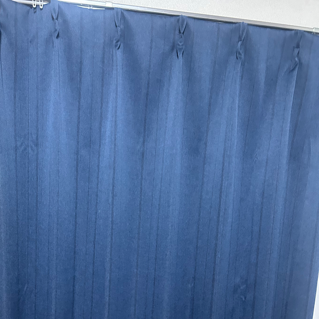 家具レンタルカーテンの写真