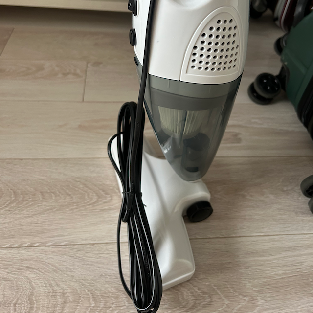 家電レンタルスティック掃除機の写真