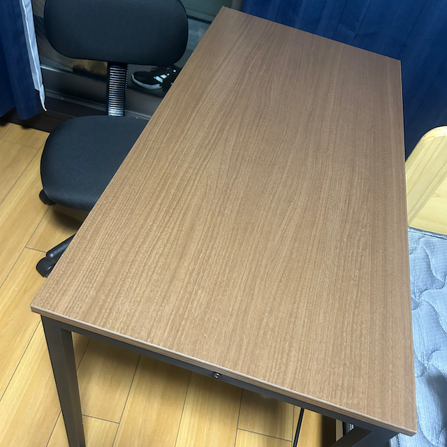 家具レンタルデスクの写真