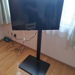 家電レンタルスタンド付テレビの画像