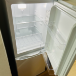 和歌山県和歌山市でカーテンとスティック掃除機と電子レンジと布団セットと冷蔵庫を家電レンタルと家具レンタルをしていただきました！