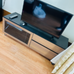 和歌山県和歌山市で冷蔵庫と電子レンジとテレビとローボードを家電レンタルと家具レンタルしていただきました！