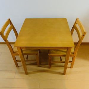 家具レンタルダイニング３点セットの写真