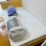 和歌山県和歌山市でシングルベッドと布団セットとデスクとワークチェアを家具レンタルしていただきました！