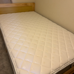 家具レンタルセミダブルベッドの写真