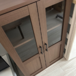 和歌山県海南市でローテーブルと4段ウッドトップチェストとミニ食器棚を家具レンタルしていただきました！